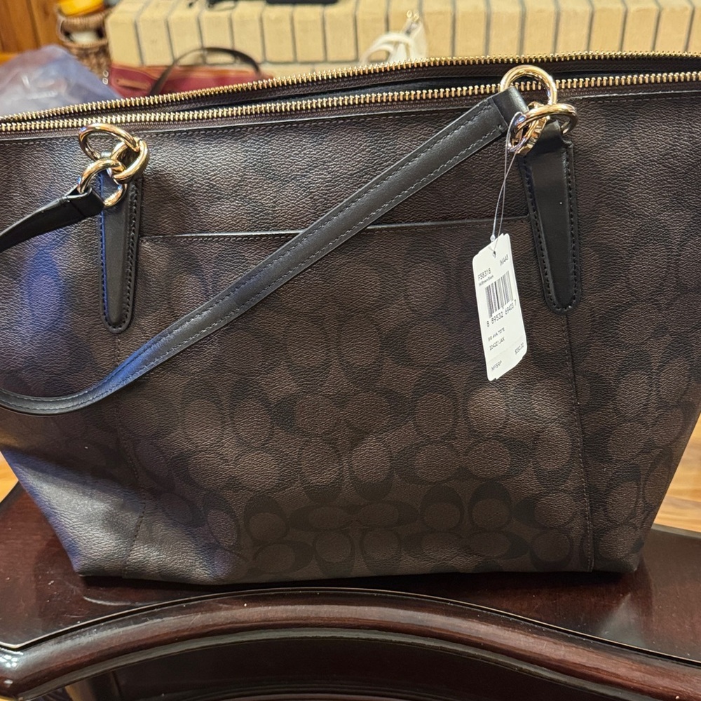 Coach Signature Brown Tote Bag - Picture 2 of 4